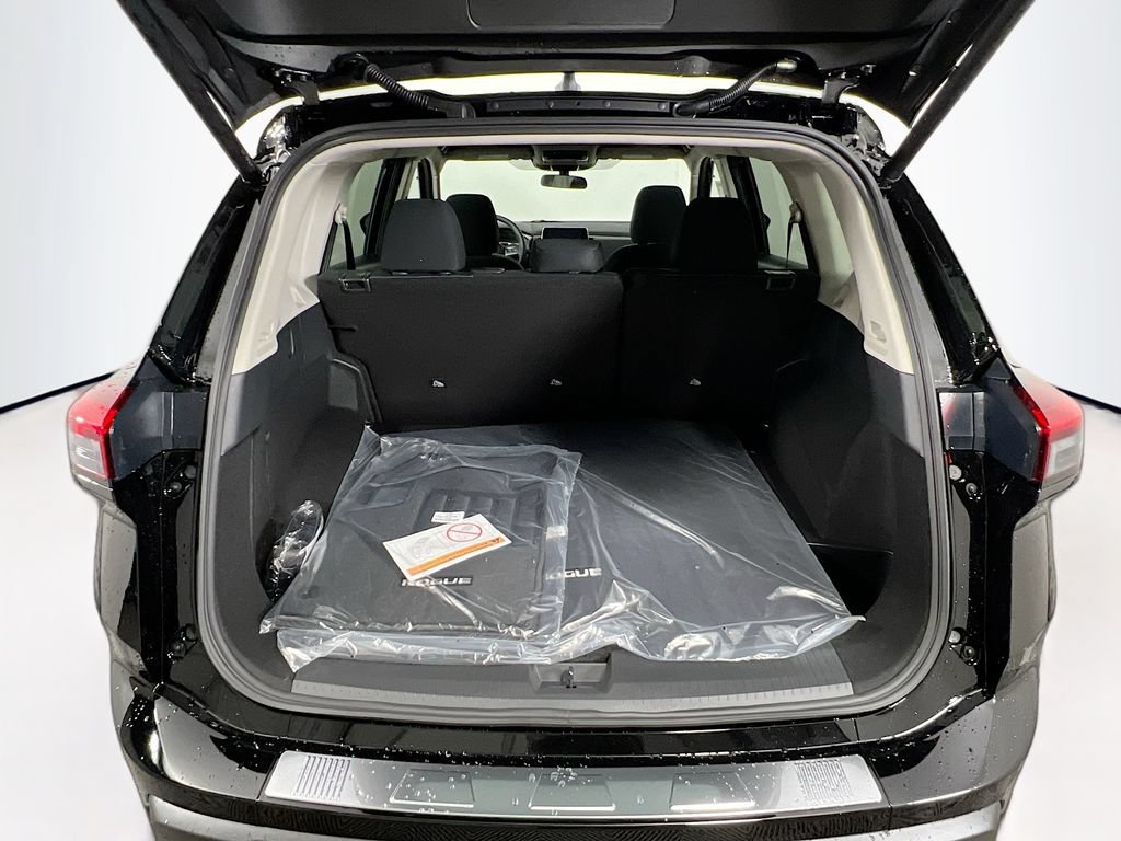 New 2026 Nissan Rogue SV AWD/4WD image 23