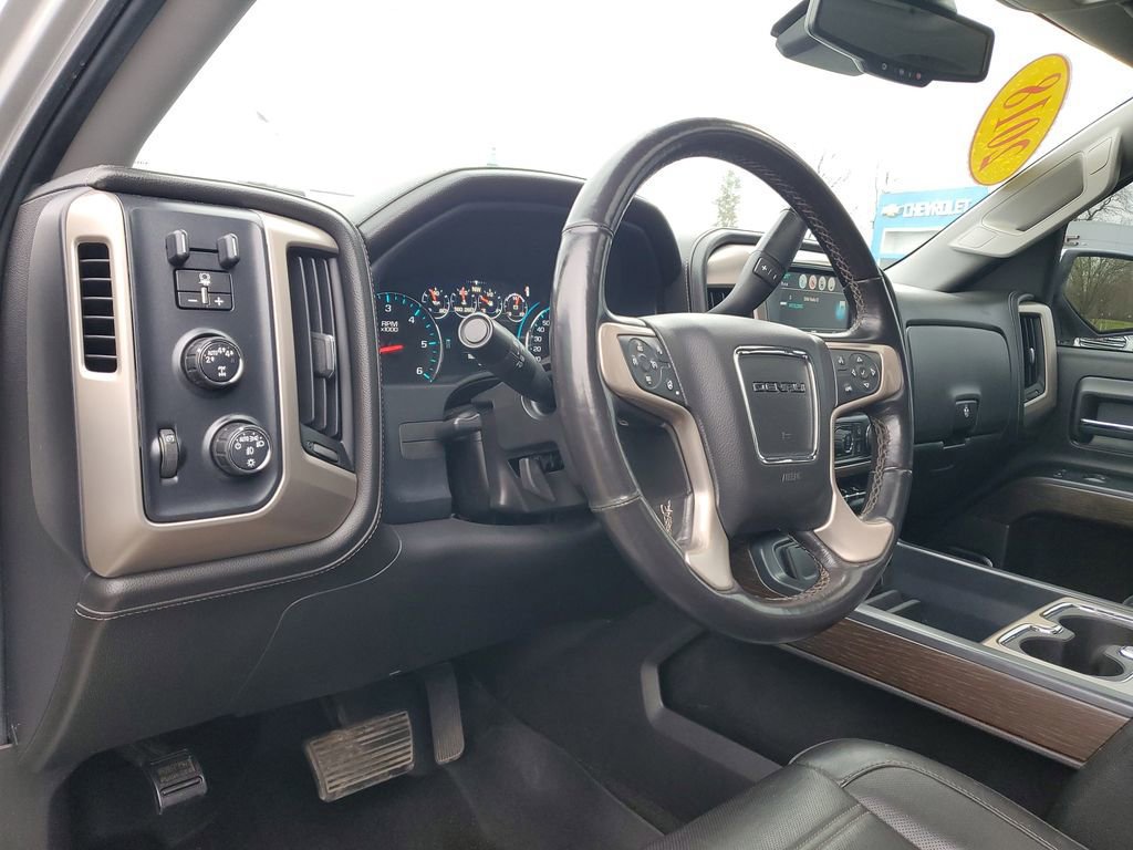 Used 2018 GMC Sierra 1500 Denali w/ Denali Ultimate Package AWD/4WD image 18
