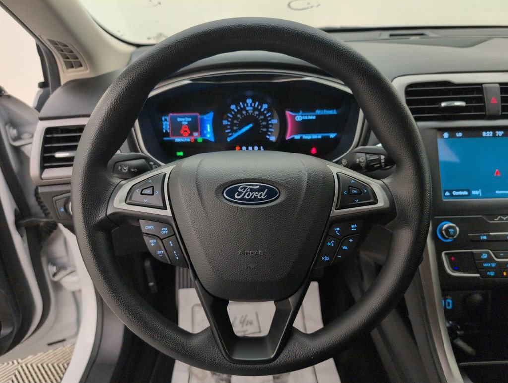 Used 2019 Ford Fusion SE image 40