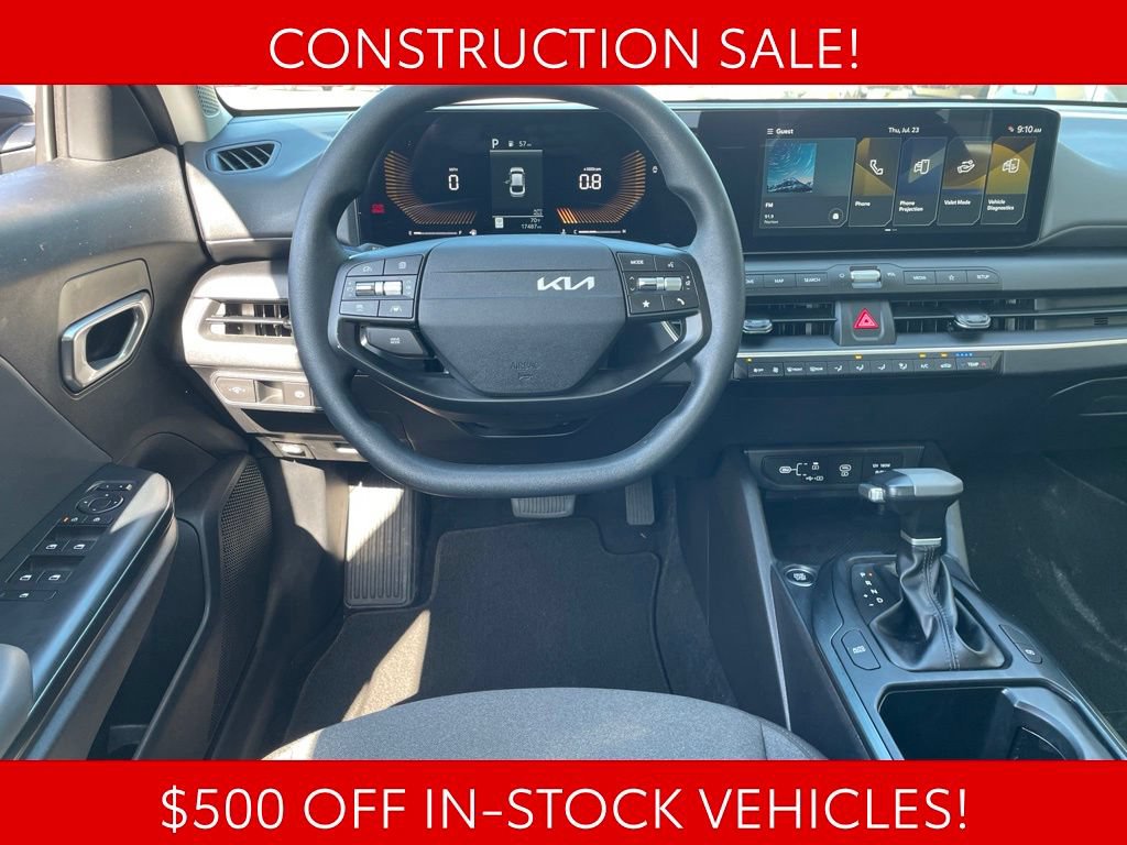 Used 2025 Kia K4 FWD image 12