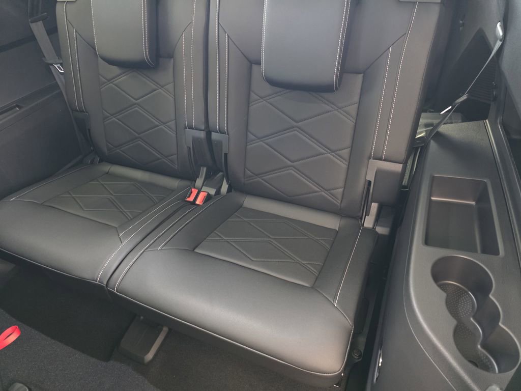 New 2026 Volkswagen Atlas SE image 19