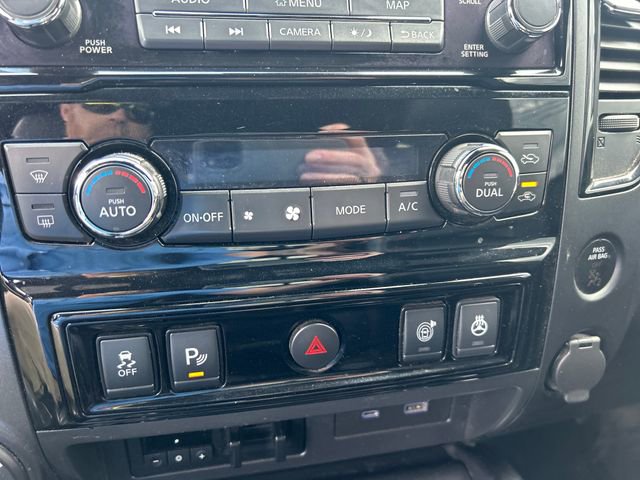 Used 2021 Nissan Titan PRO-4X w/ Pro-4x Convenience Package AWD/4WD image 22
