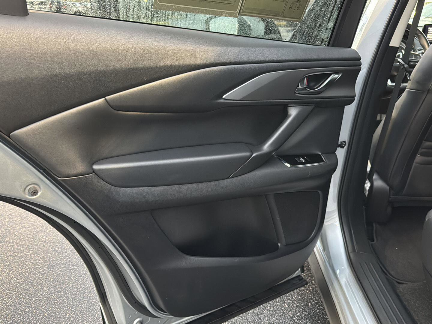 Used 2023 MAZDA CX-9 Touring image 15