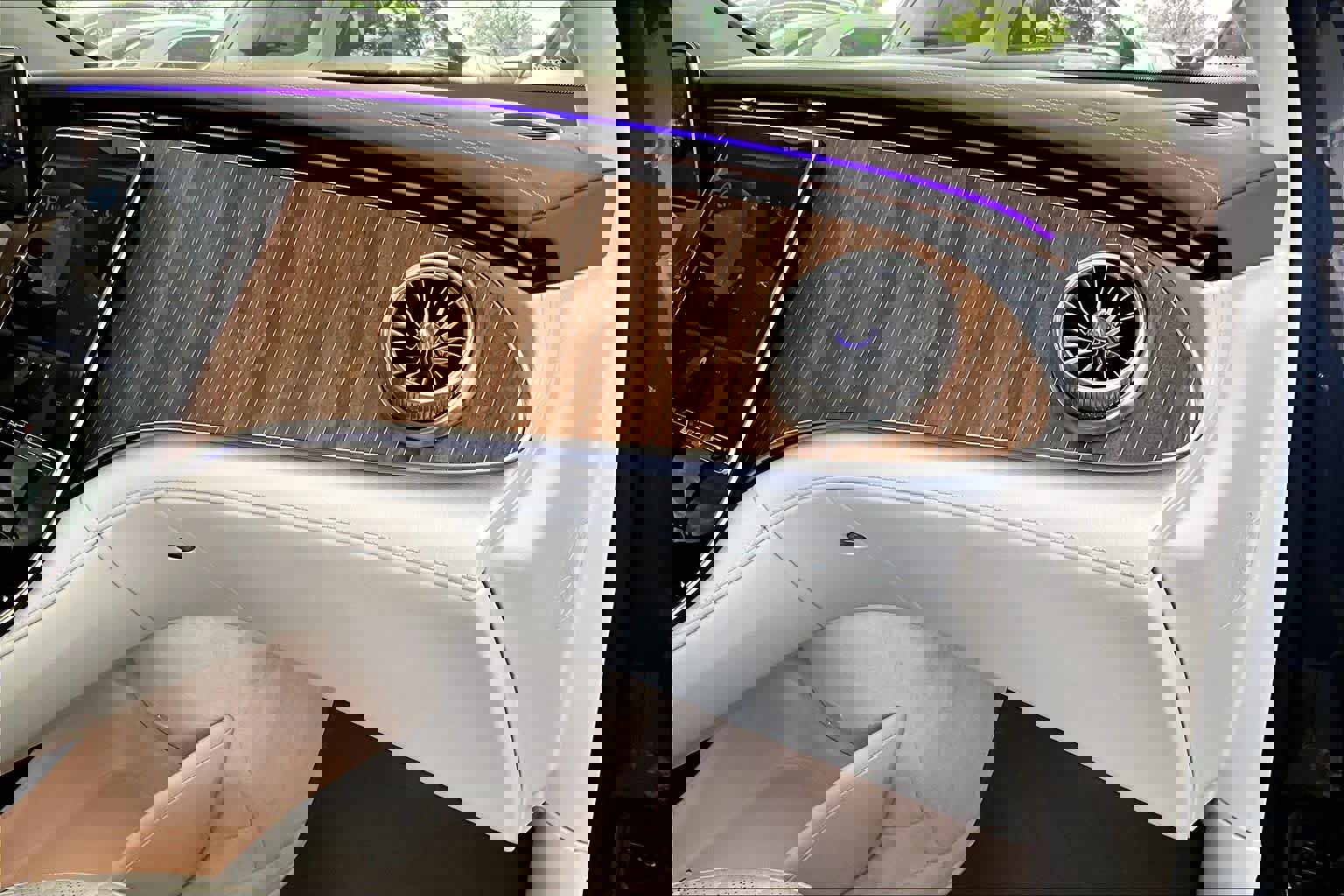 Certified 2023 Mercedes-Benz EQE 500 4MATIC SUV image 18