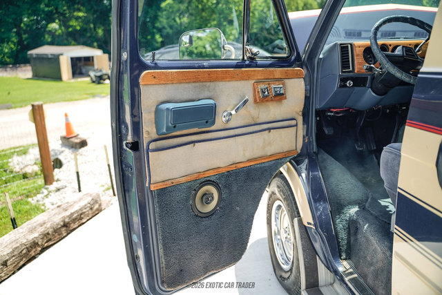 Used 1988 Chevrolet G20 RWD image 23