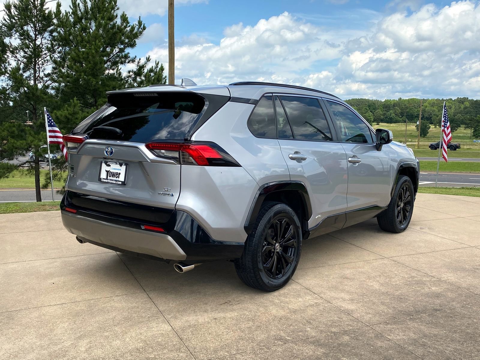 Used 2022 Toyota RAV4 SE w/ Convenience Package AWD/4WD image 6