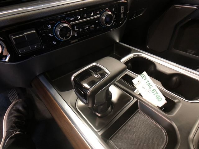 Used 2024 Chevrolet Silverado 1500 High Country w/ Technology Package AWD/4WD image 18