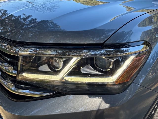 Used 2021 Volkswagen Atlas SEL Premium image 10