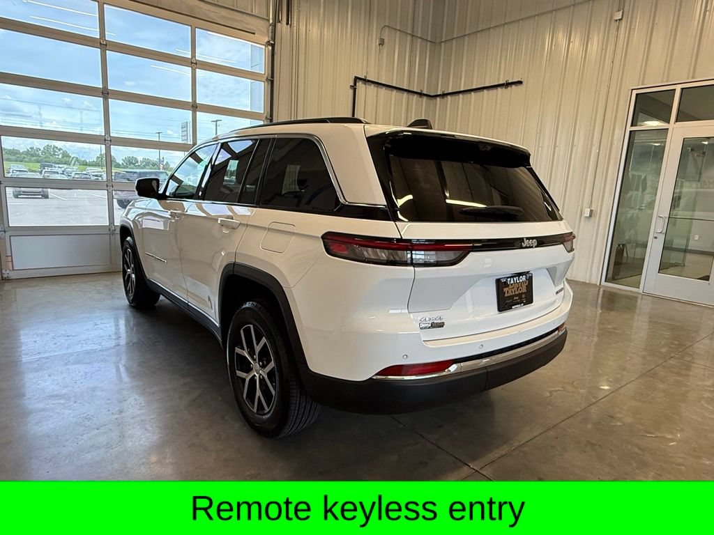 Used 2024 Jeep Grand Cherokee Limited w/ Luxury Tech Group II AWD/4WD image 5