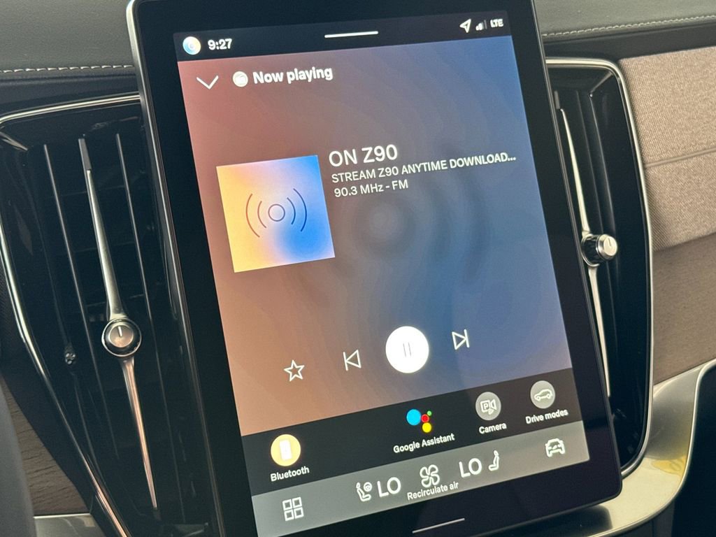 New 2026 Volvo XC90 B6 Plus image 18