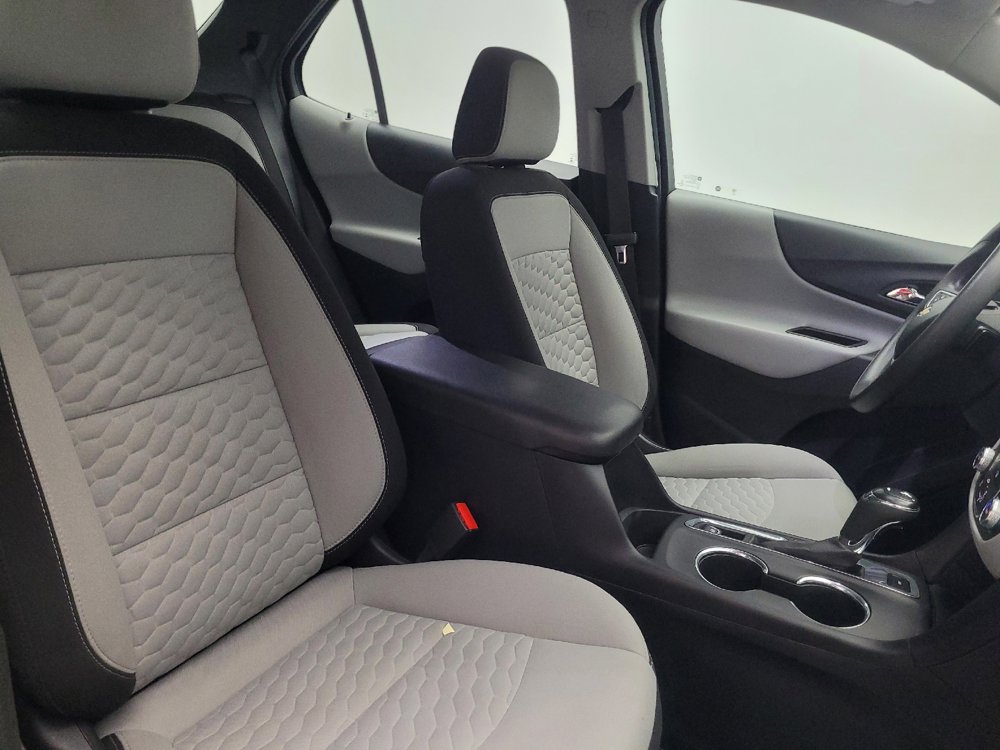 Used 2020 Chevrolet Equinox LS image 21