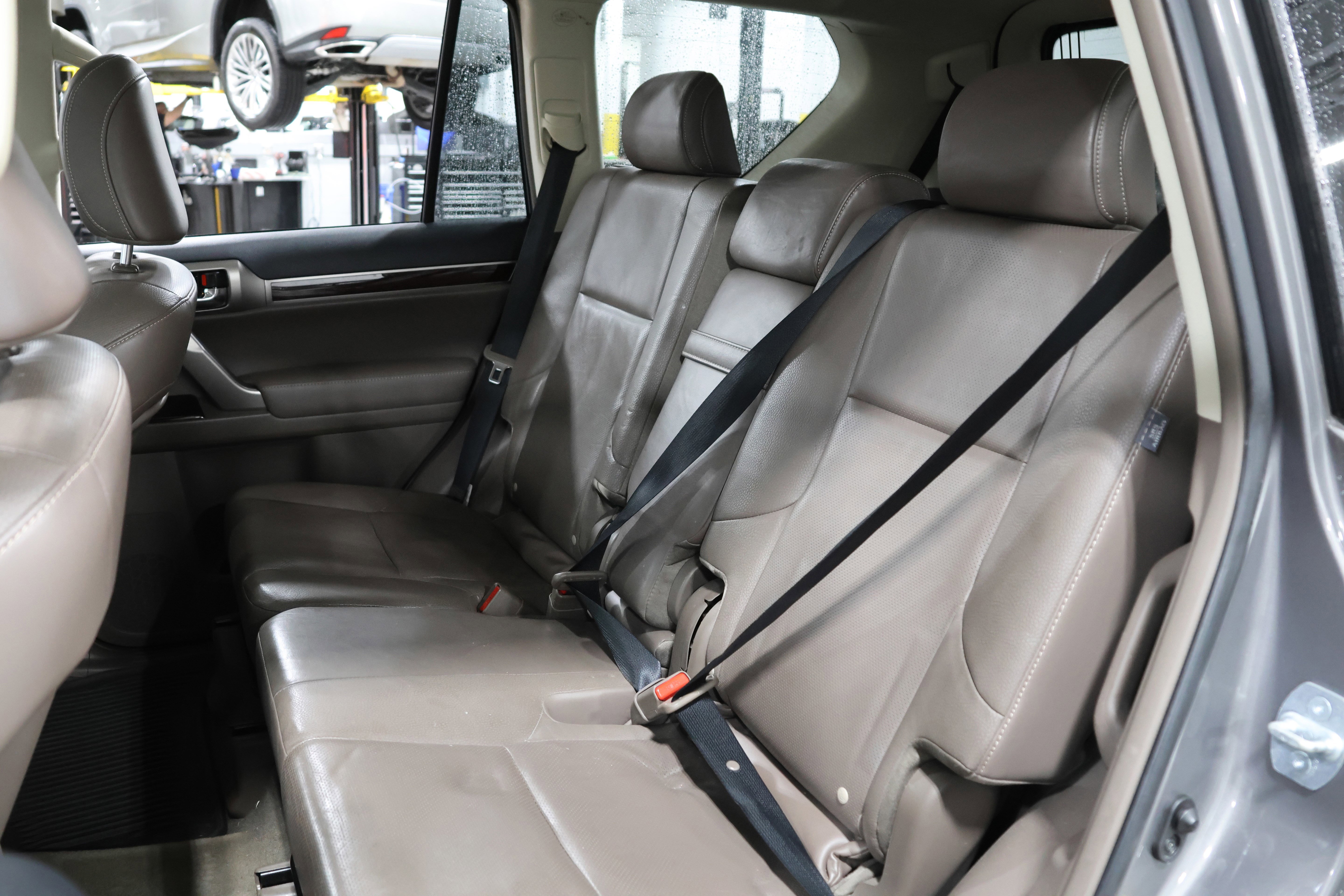 Used 2014 Lexus GX 460 image 36