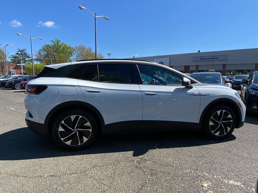 Certified 2022 Volkswagen ID.4 Pro S image 2