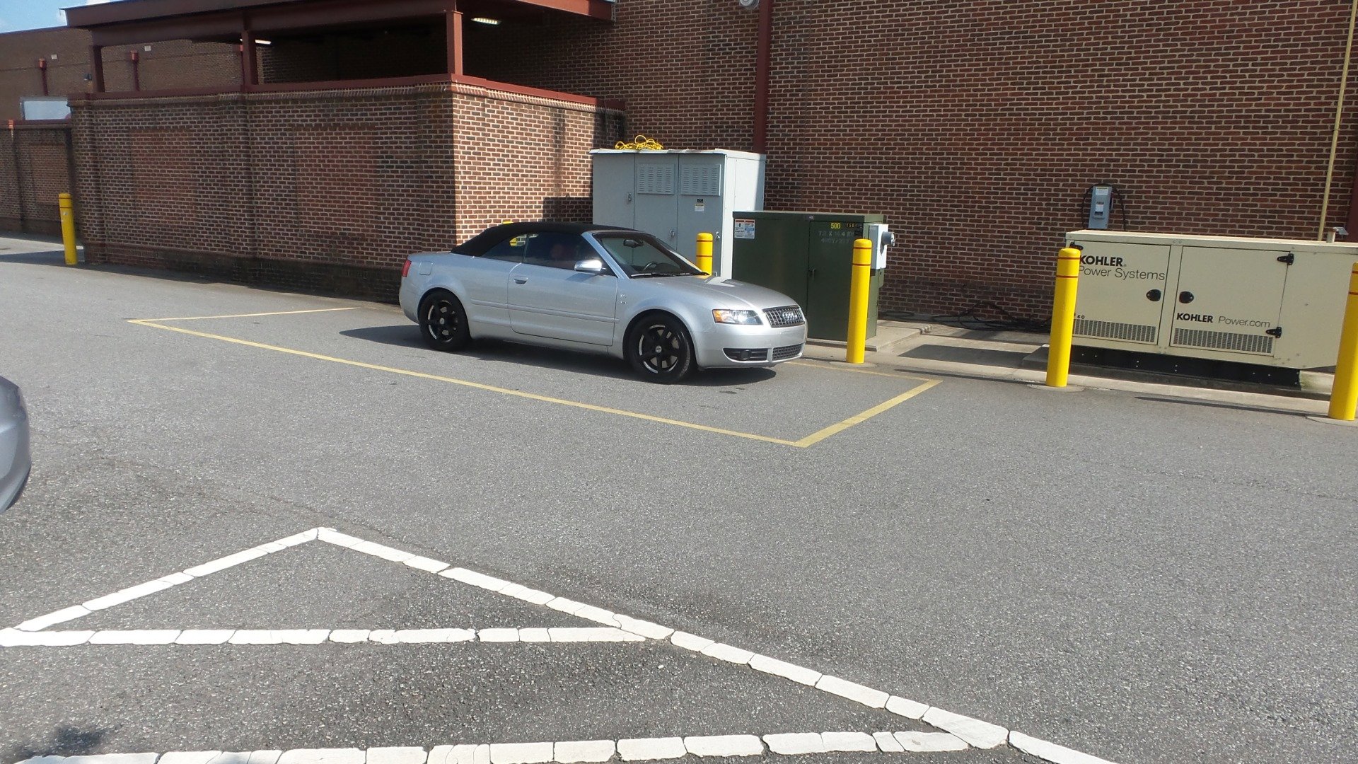 Used 2005 Audi S4 Cabriolet image 2