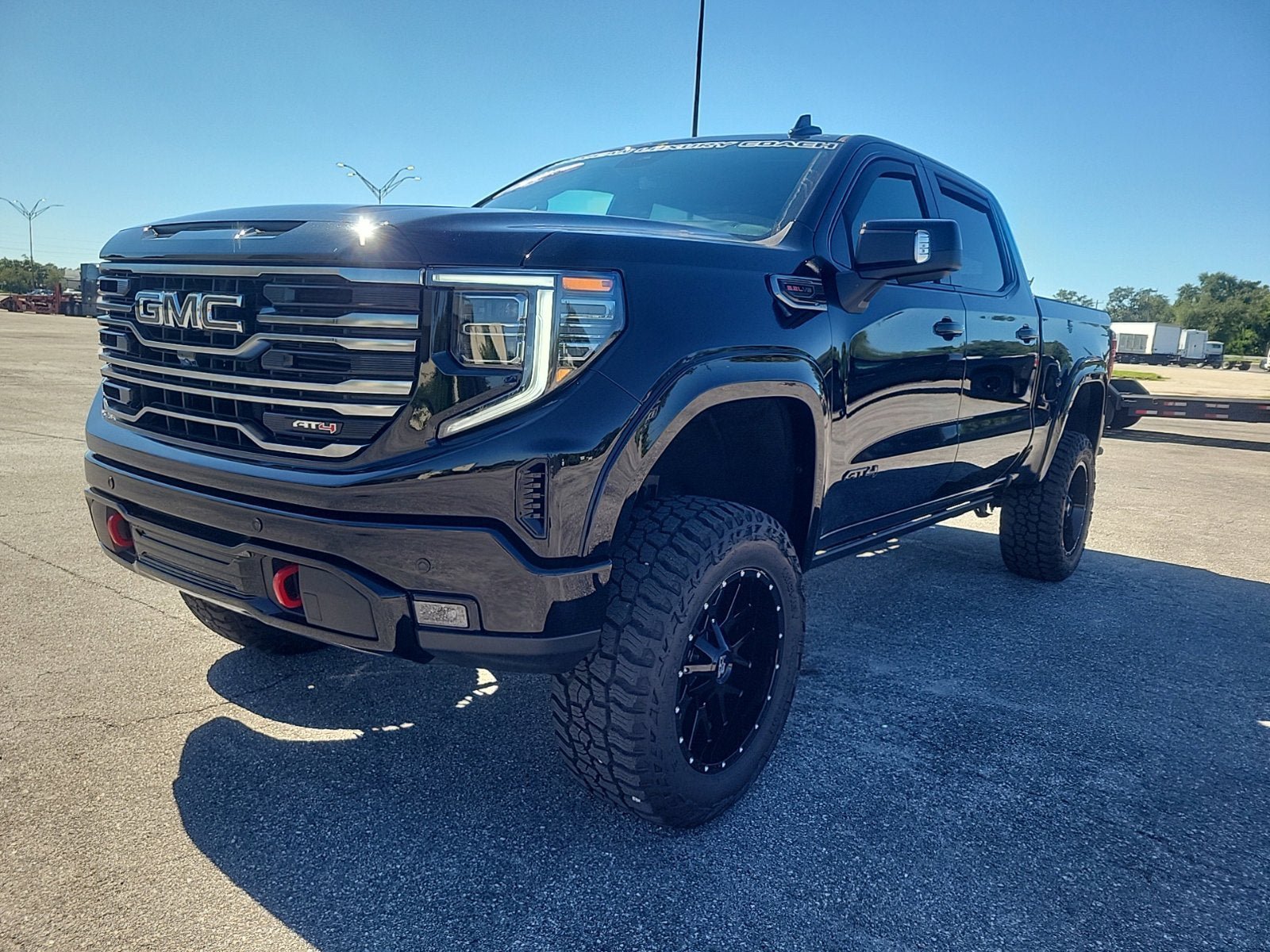 New 2026 GMC Sierra 1500 AT4 w/ Technology Package AWD/4WD image 2