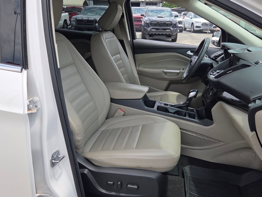 Used 2018 Ford Escape Titanium FWD image 13