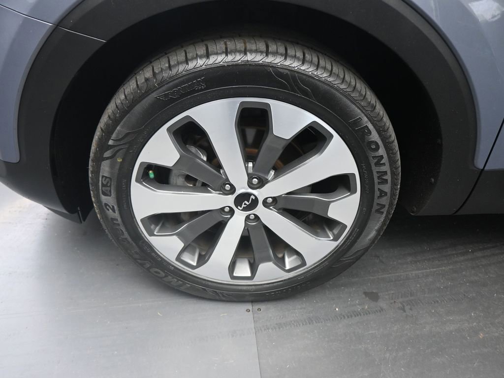 Used 2022 Kia Telluride EX w/ EX Premium Package image 26