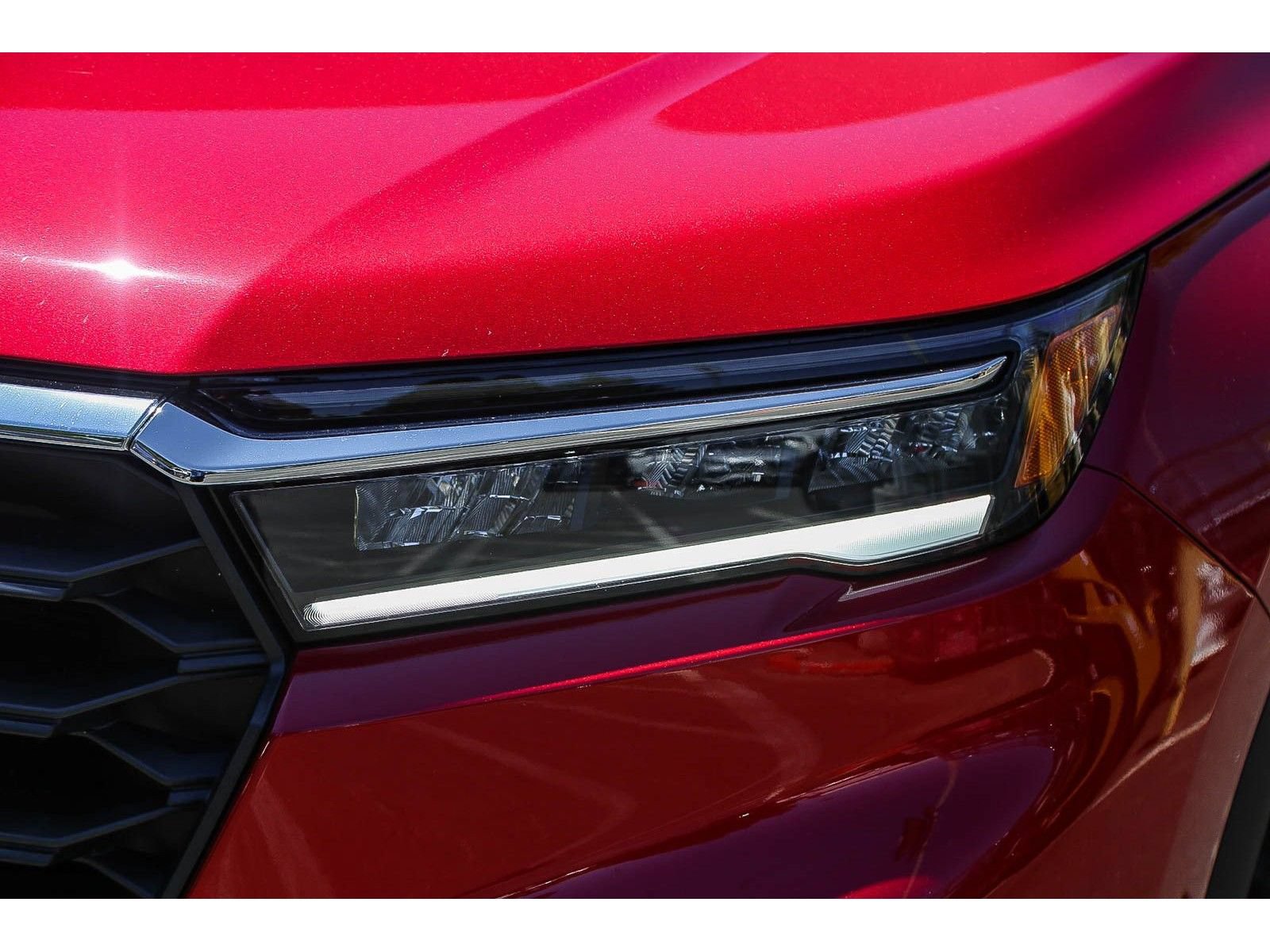Used 2025 Honda Pilot EX-L image 7