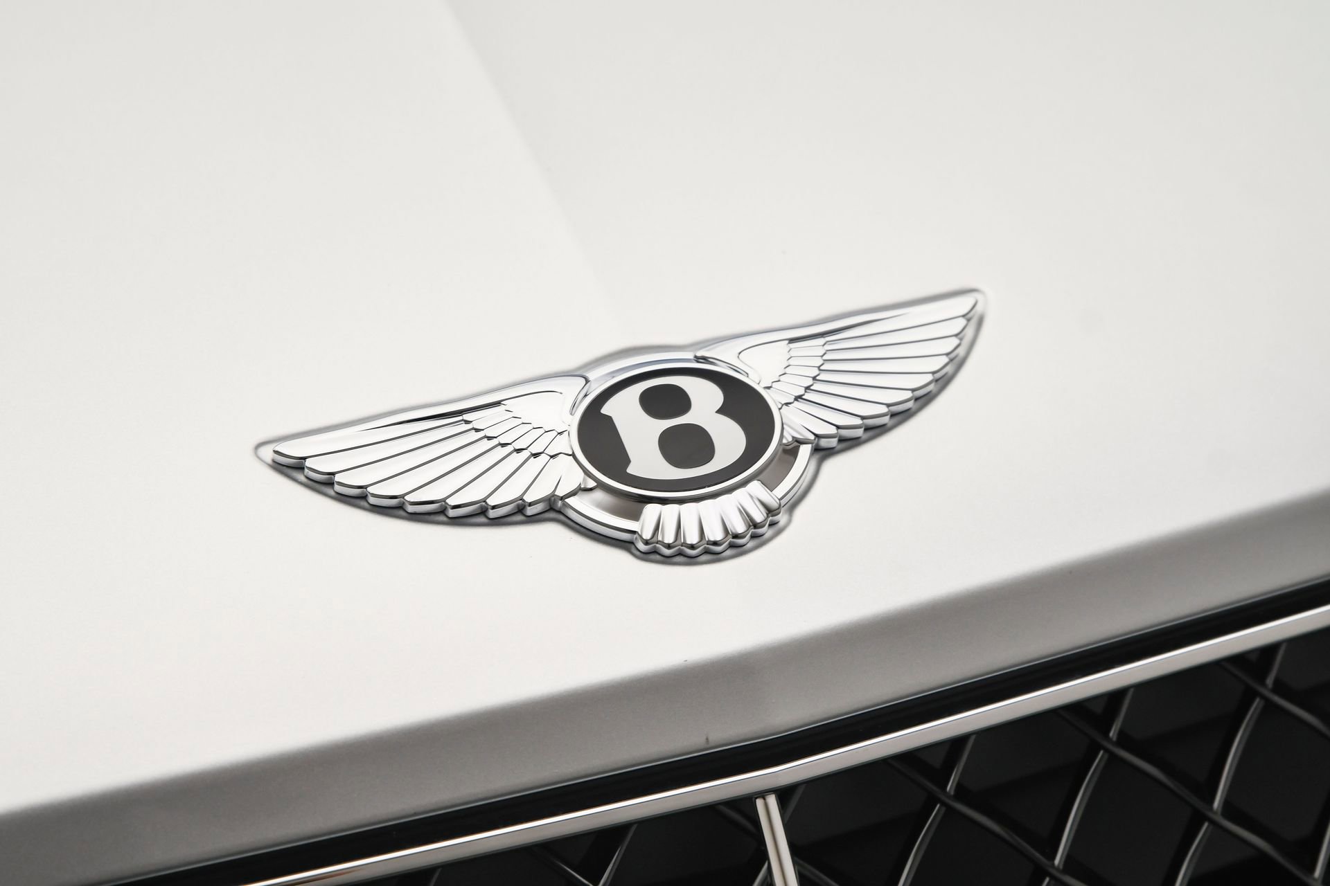 New 2025 Bentley Bentayga image 27