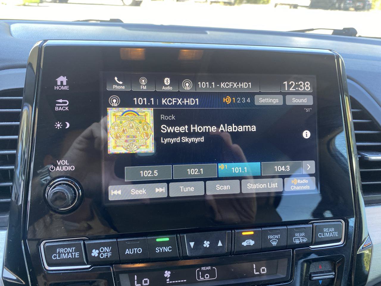 Used 2018 Honda Odyssey EX-L image 22