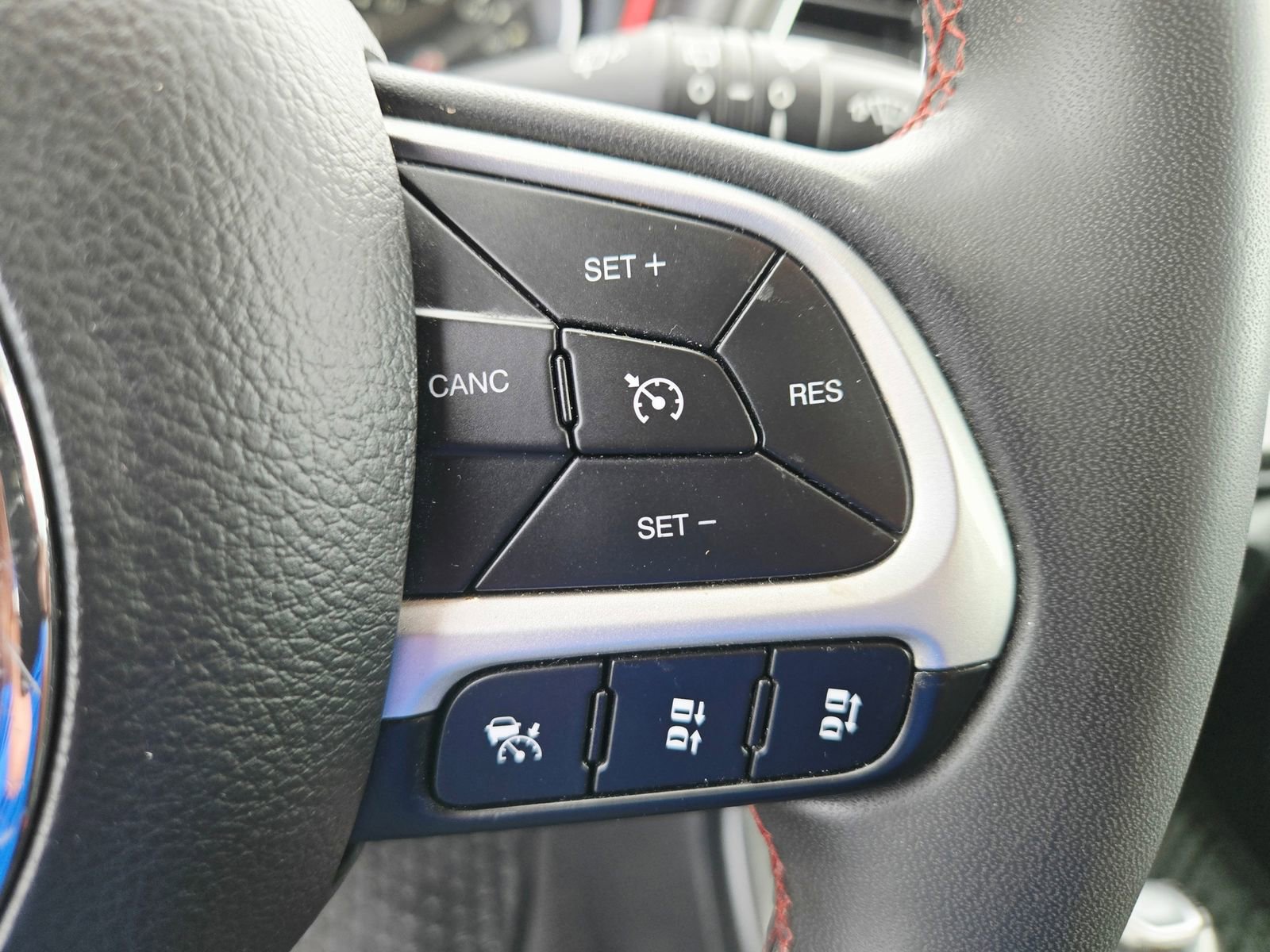 Used 2021 Jeep Compass Trailhawk image 12