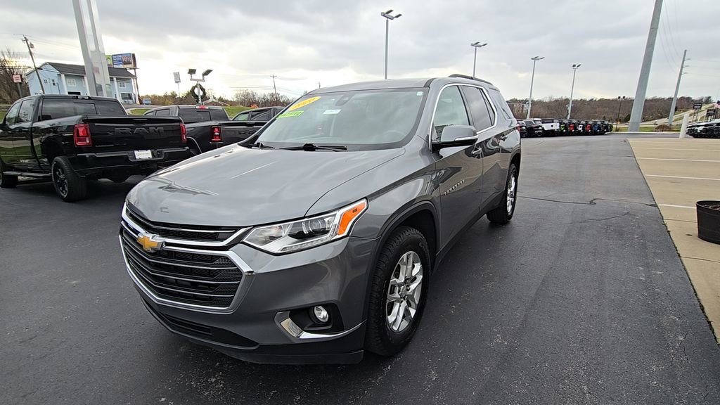 Used 2020 Chevrolet Traverse LT w/ Driver Confidence II Package image 3