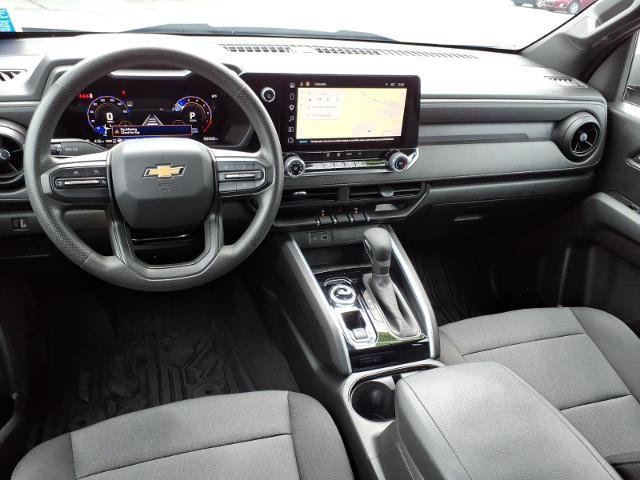 Used 2024 Chevrolet Colorado W/T AWD/4WD image 10