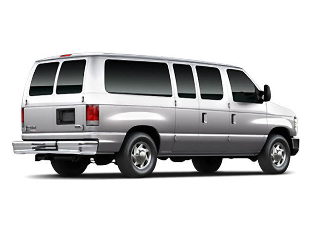 Used 2009 Ford E-150 and Econoline 150 Wagon RWD image 2