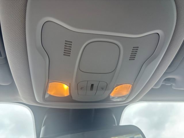 Used 2018 Jeep Renegade Latitude image 28