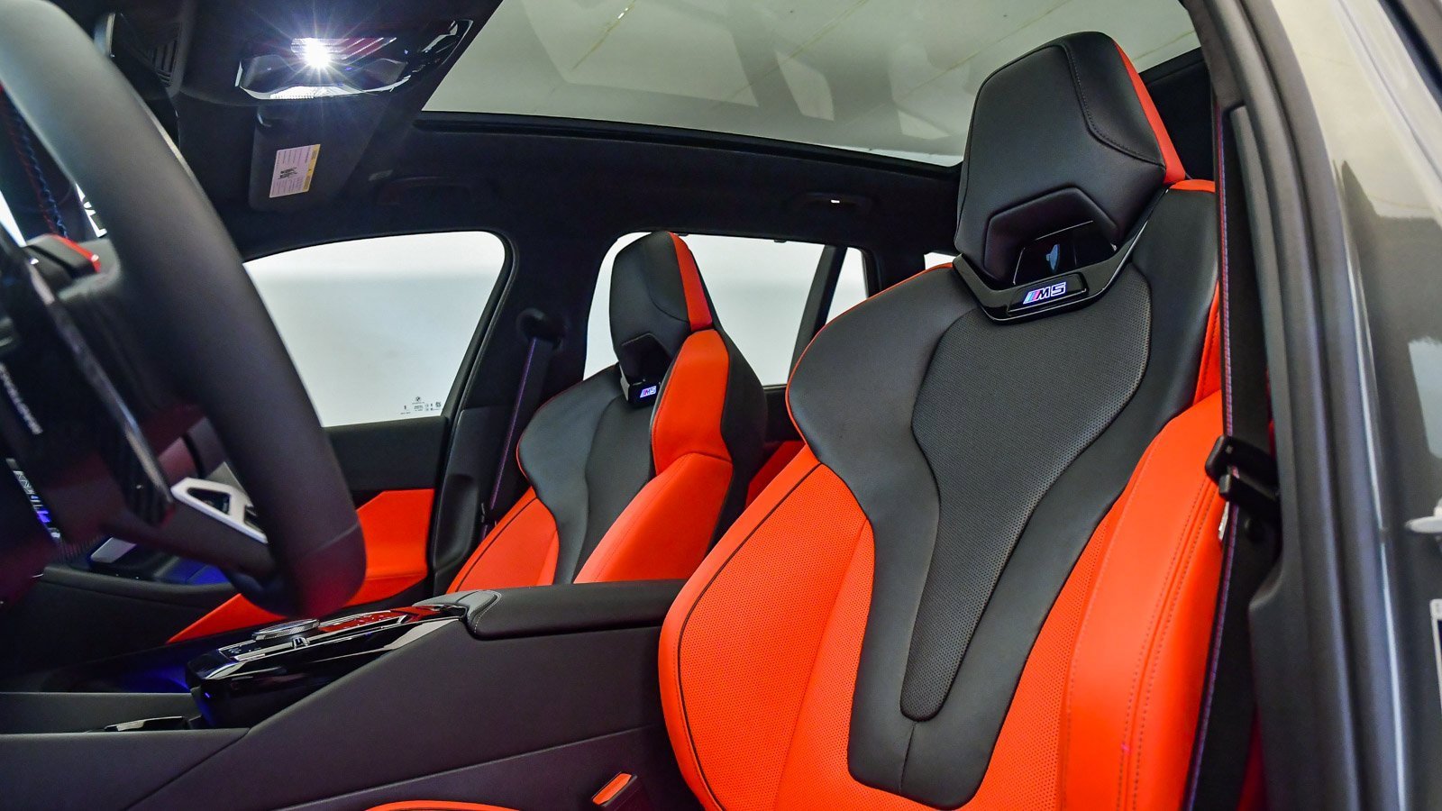 Used 2025 BMW M5 Touring w/ M Driver's Package image 43