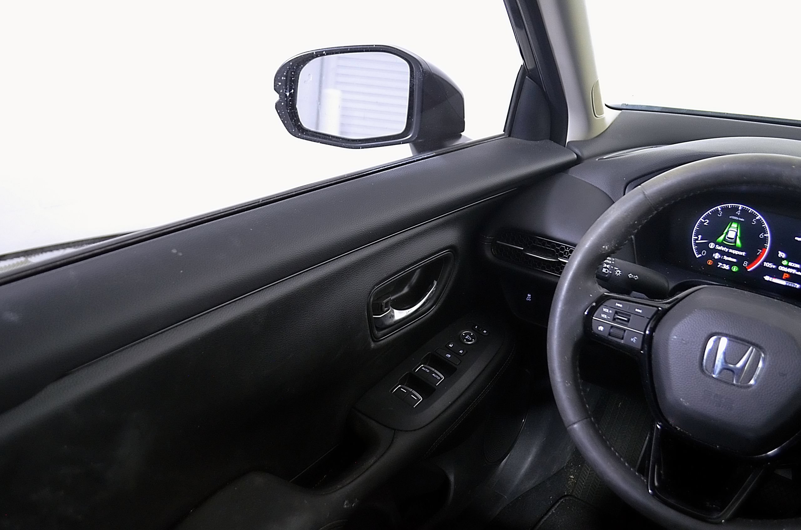Used 2024 Honda HR-V EX-L image 25