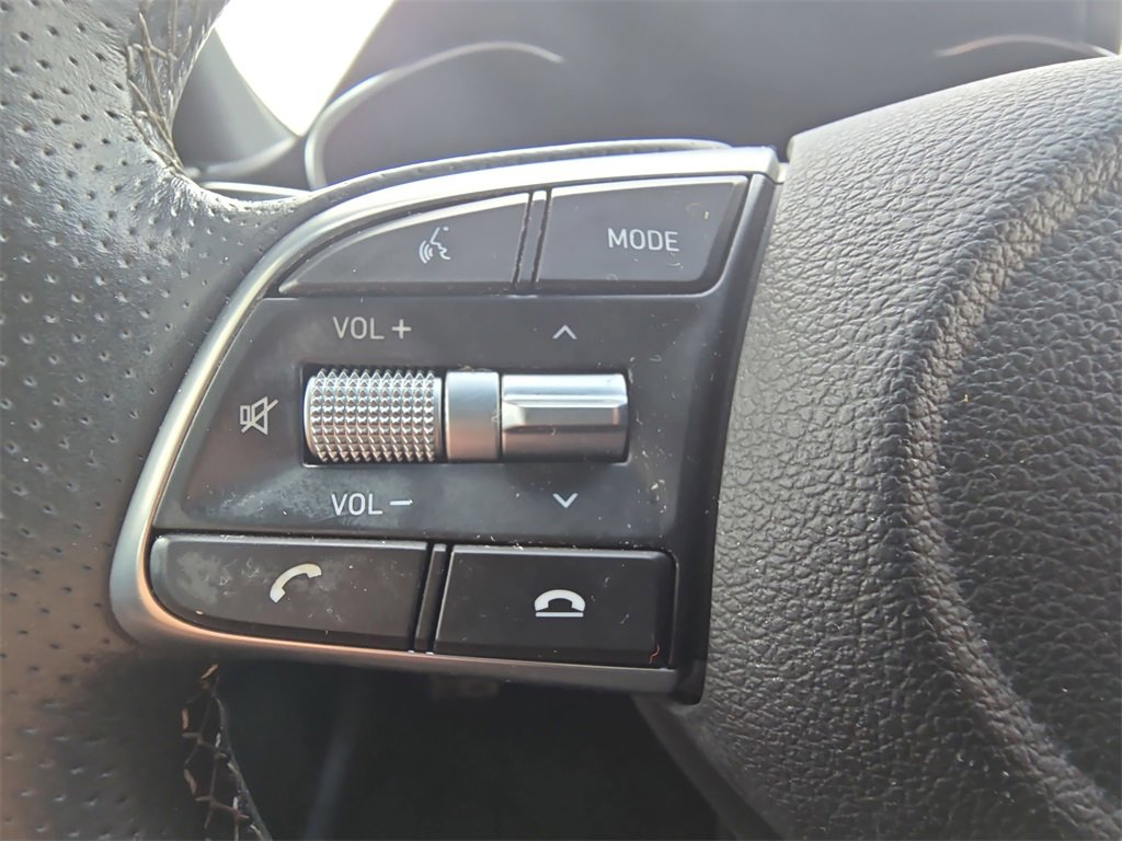 Used 2020 Genesis G70 3.3T w/ Sport Package image 17