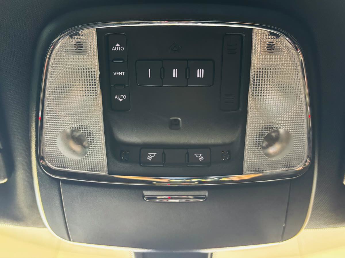 Used 2023 Dodge Charger Scat Pack w/ Plus Group RWD image 48