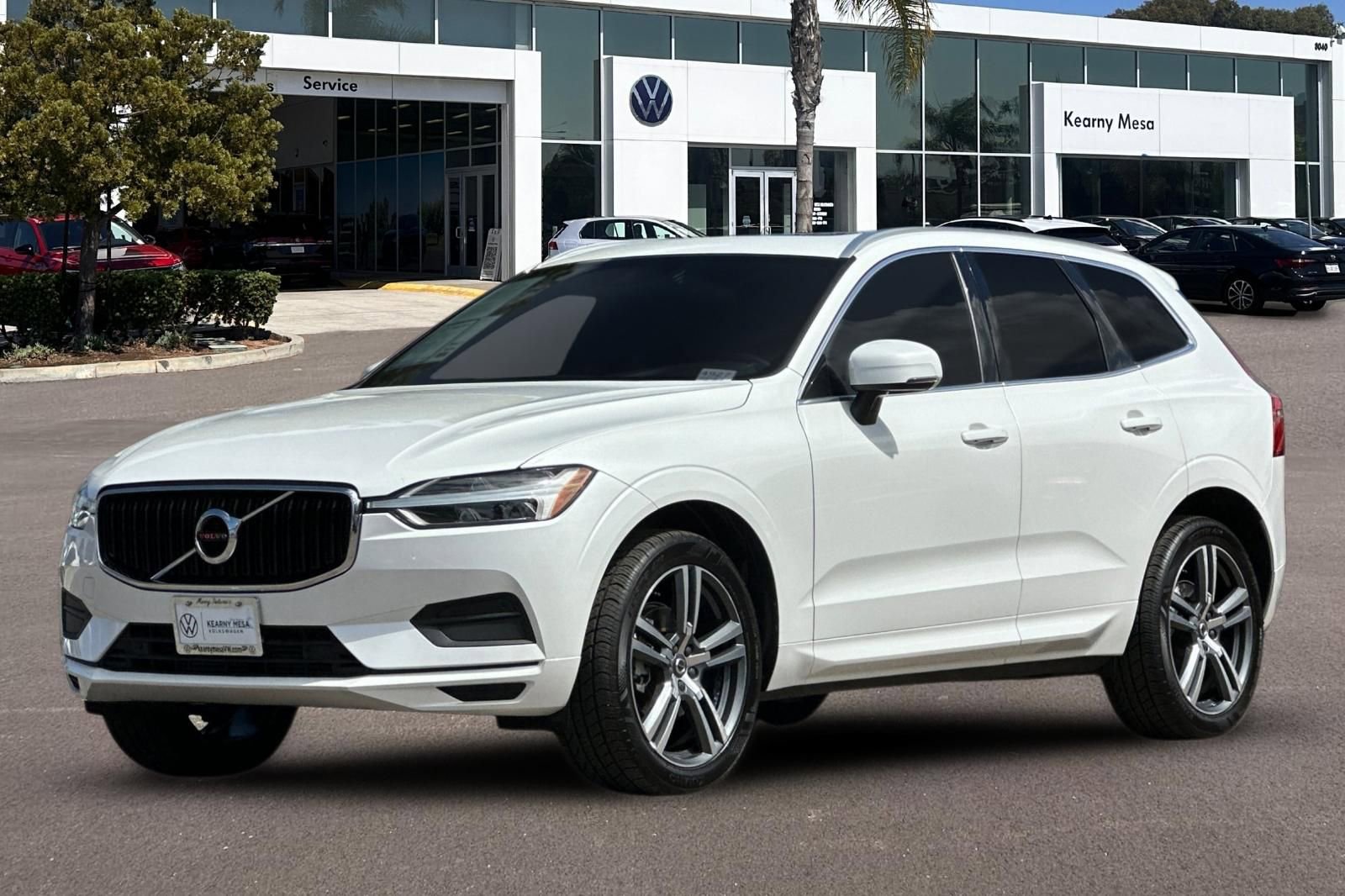 Used 2020 Volvo XC60 T5 Momentum w/ Protection Package Premier FWD image 8