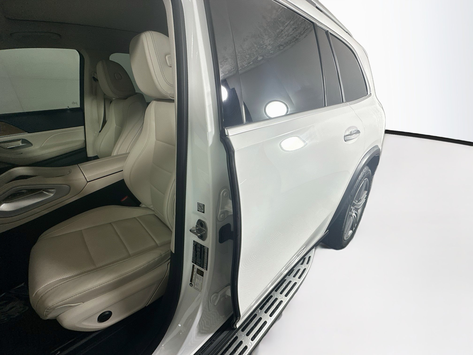 Used 2022 Mercedes-Benz GLS 450 4MATIC image 12