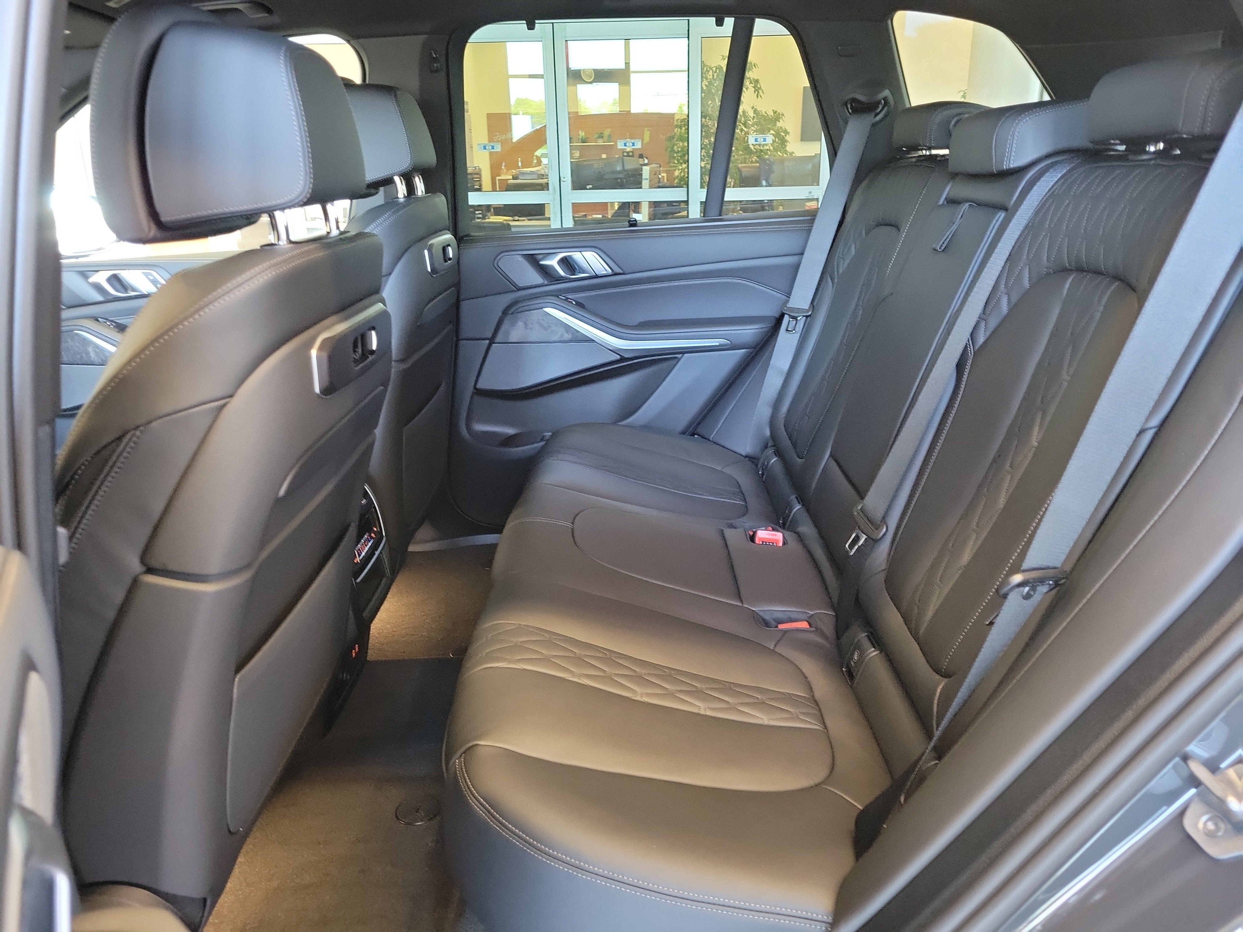 New 2026 BMW X5 xDrive50e w/ Executive Package AWD/4WD image 27