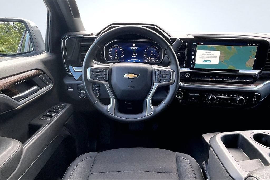 Used 2026 Chevrolet Silverado 1500 LT AWD/4WD image 11