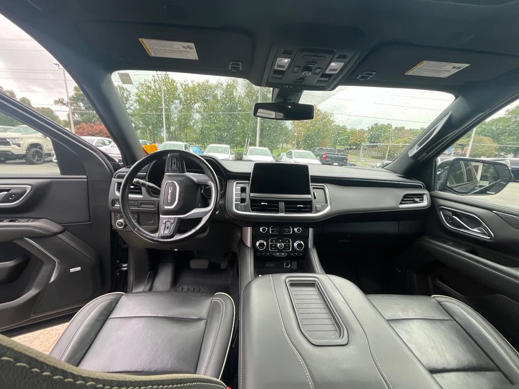 Used 2021 GMC Yukon SLT w/ SLT Luxury Package AWD/4WD image 15