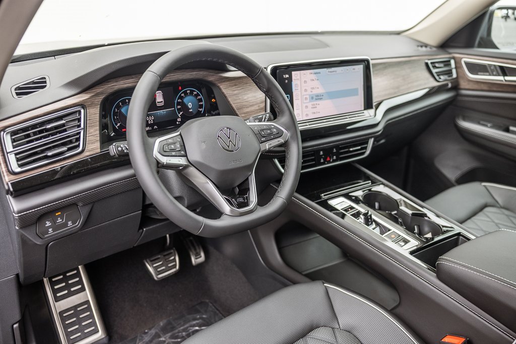 New 2026 Volkswagen Atlas SEL Premium R-Line image 6