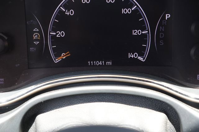 Used 2015 Jeep Grand Cherokee Summit AWD/4WD image 49