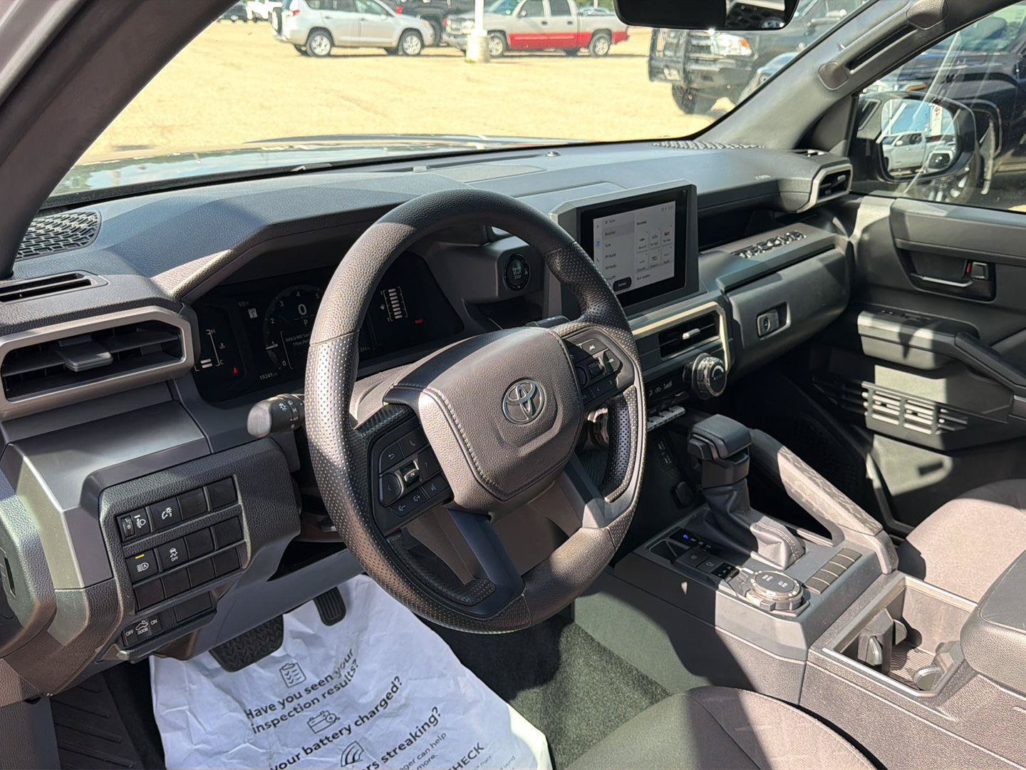 Used 2024 Toyota Tacoma SR5 AWD/4WD image 16