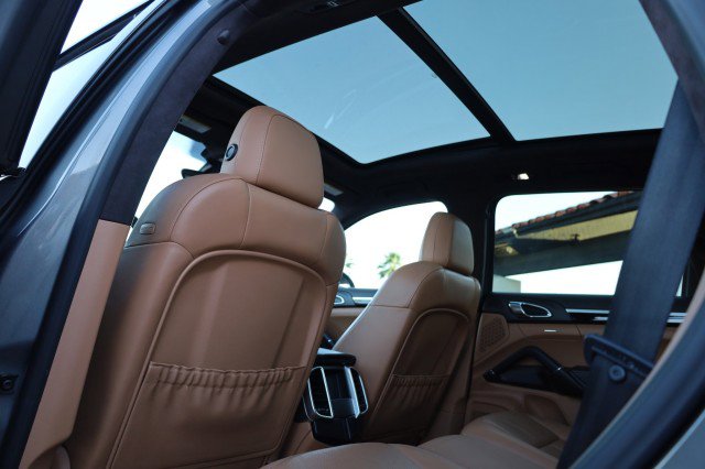 Used 2014 Porsche Cayenne GTS AWD/4WD image 44