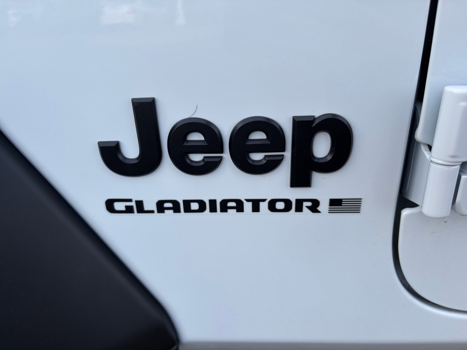 New 2026 Jeep Gladiator Sport AWD/4WD image 11