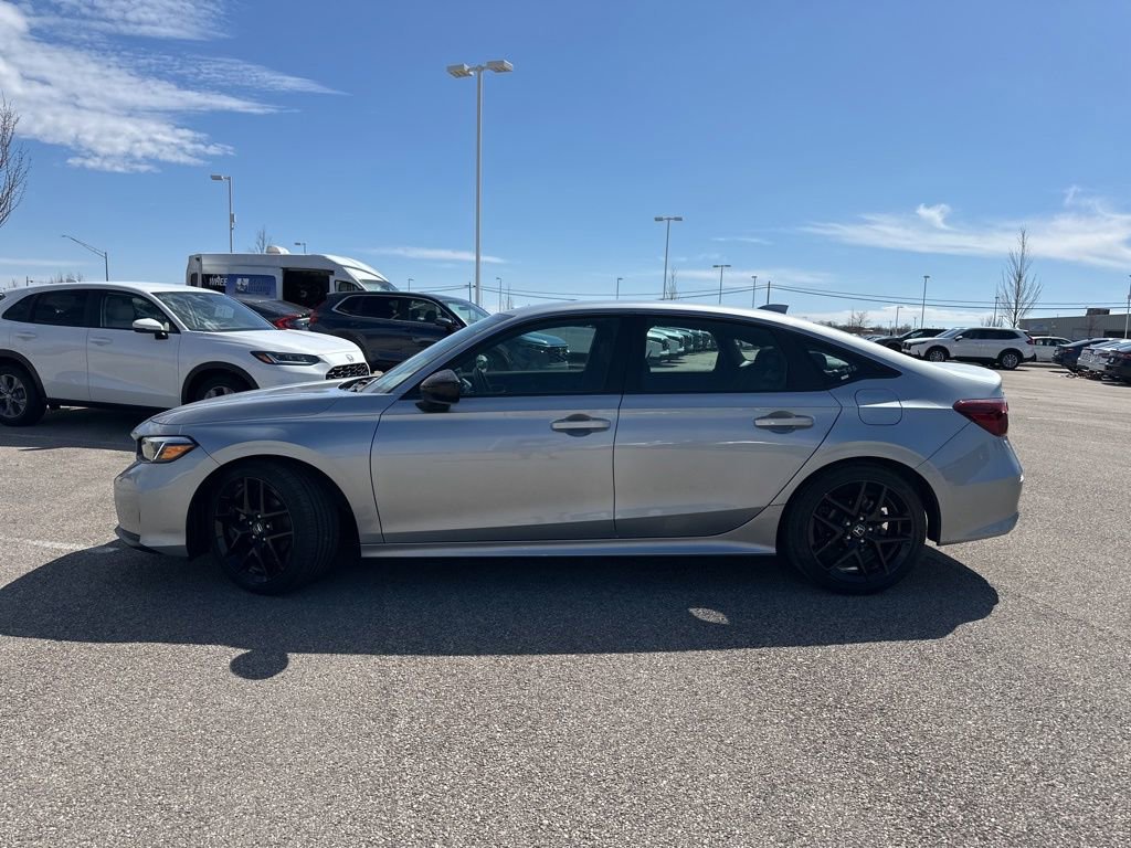 Used 2025 Honda Civic Sport image 7