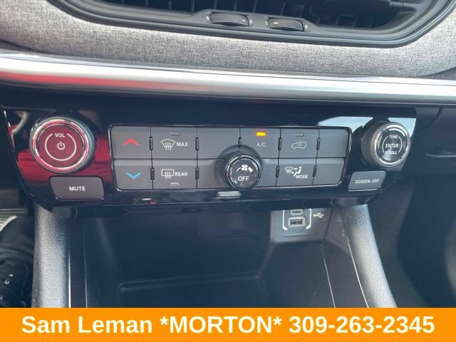Used 2023 Jeep Compass Latitude w/ Sun and Sound Group AWD/4WD image 10