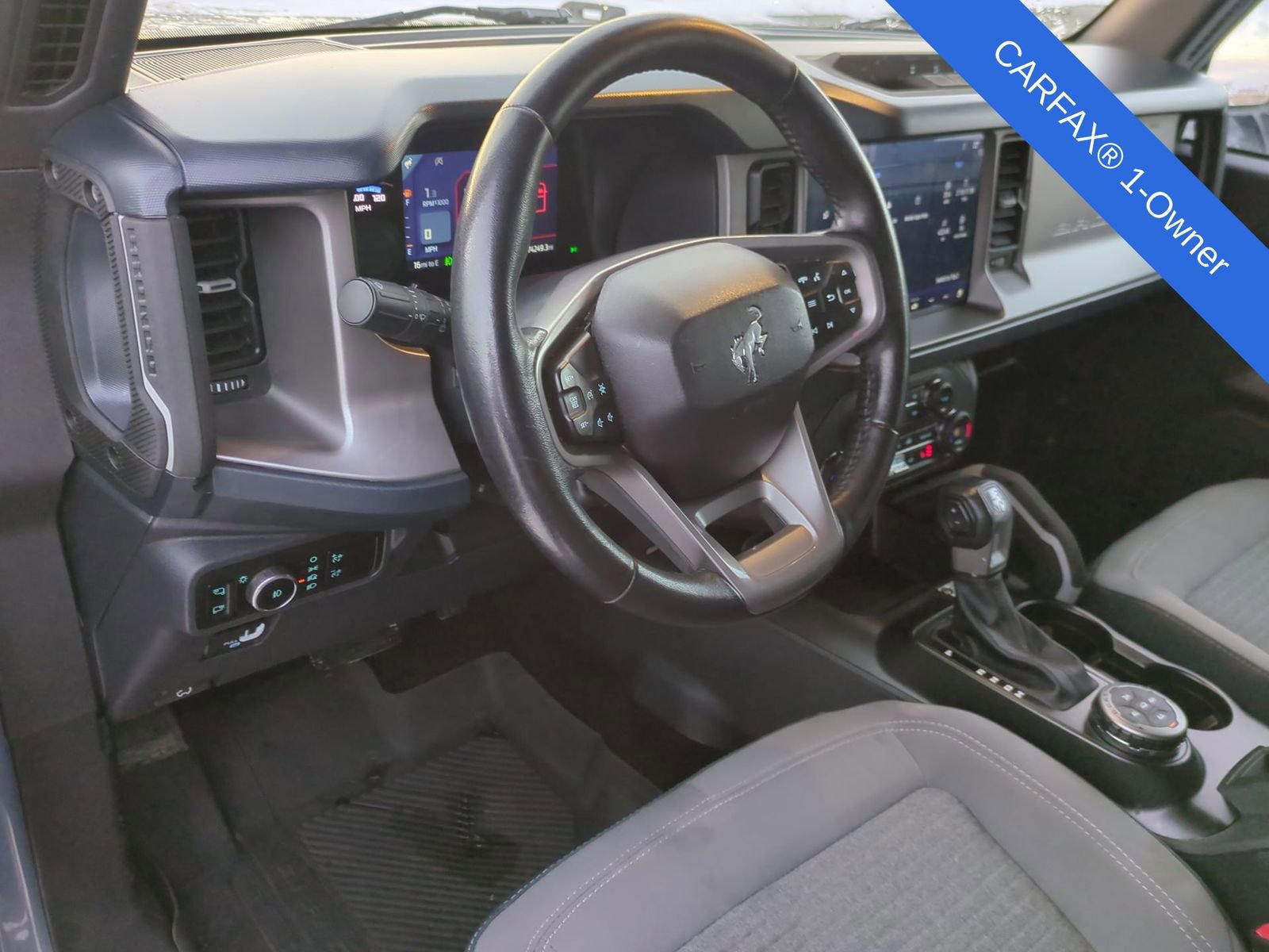 Used 2023 Ford Bronco Outer Banks AWD/4WD image 2