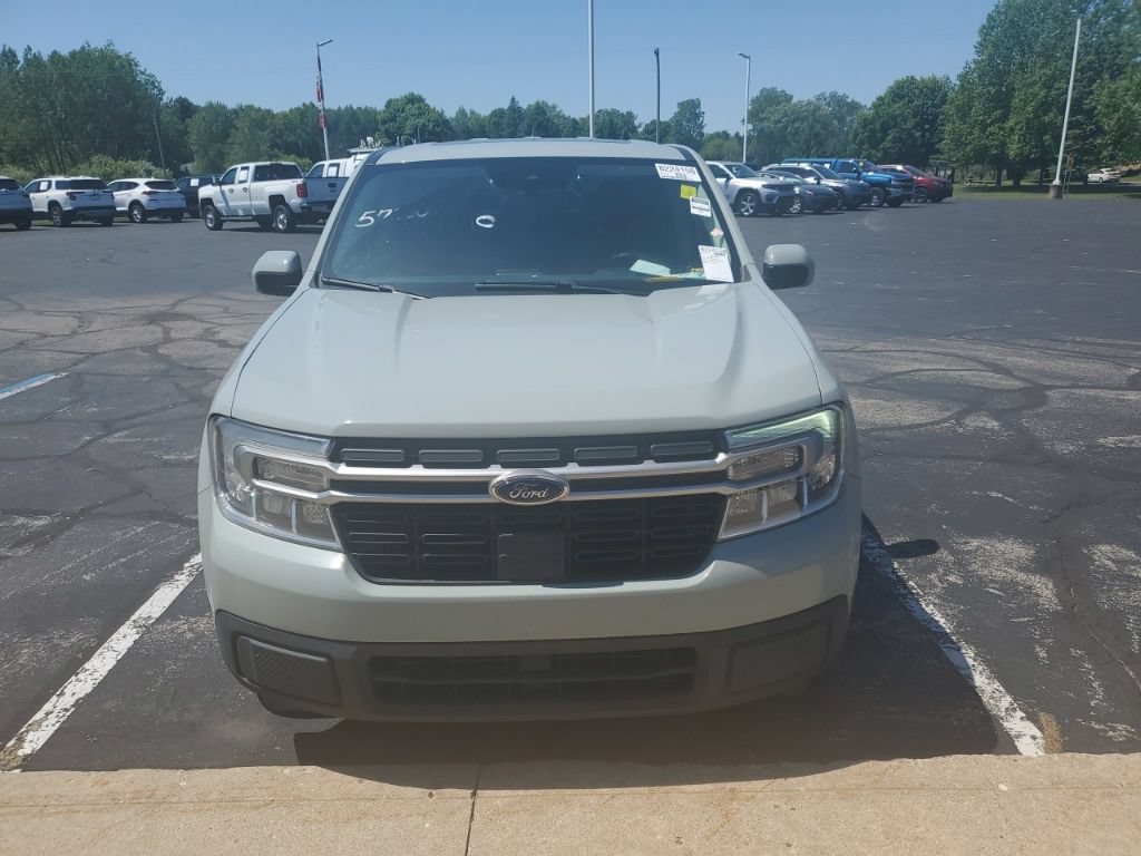 Used 2022 Ford Maverick Lariat w/ Lariat Luxury Package FWD image 3