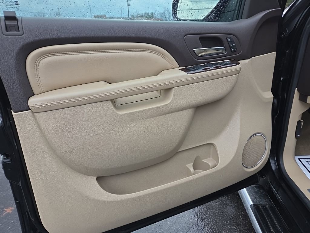 Used 2014 GMC Sierra 2500 Denali w/ Suspension Package, Off-Road image 15