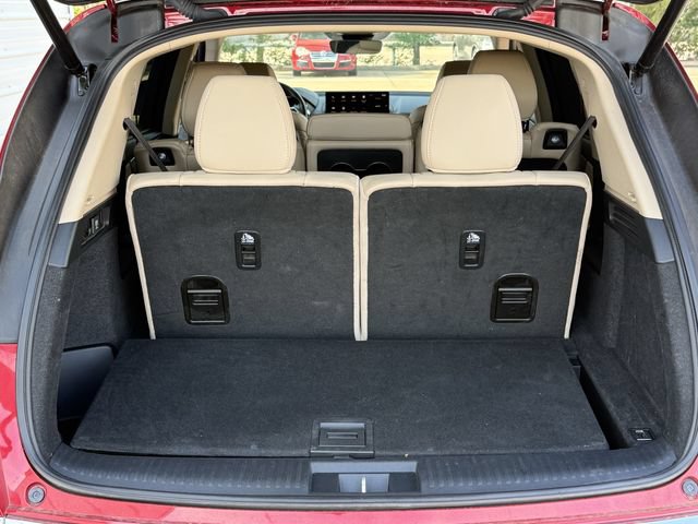 Certified 2024 Acura MDX w/ Technology Package FWD image 32