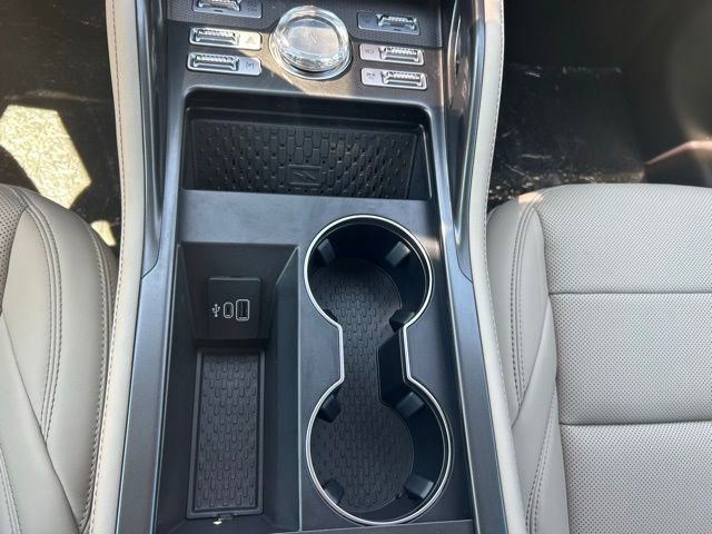 New 2025 Lincoln Nautilus Premier w/ Equipment Group 102A image 10